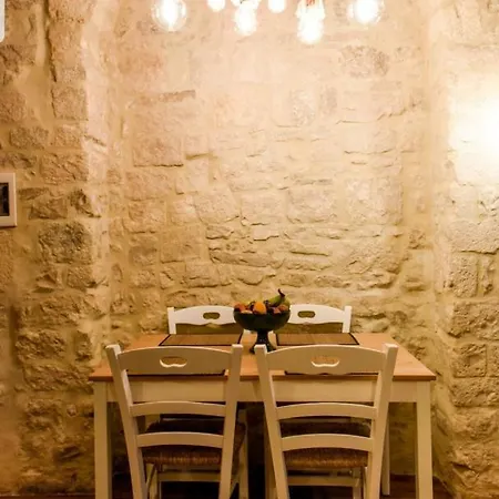 Semesterbostad Nicola's House Luxury Loft *